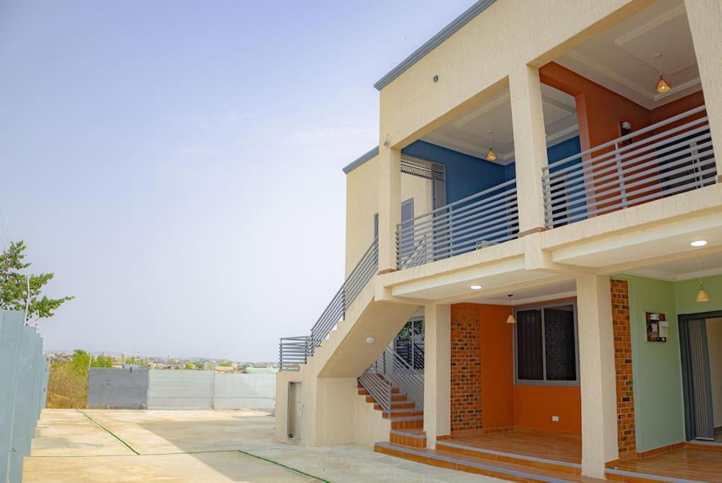 Cmp Apartments Kasoa Exterior foto